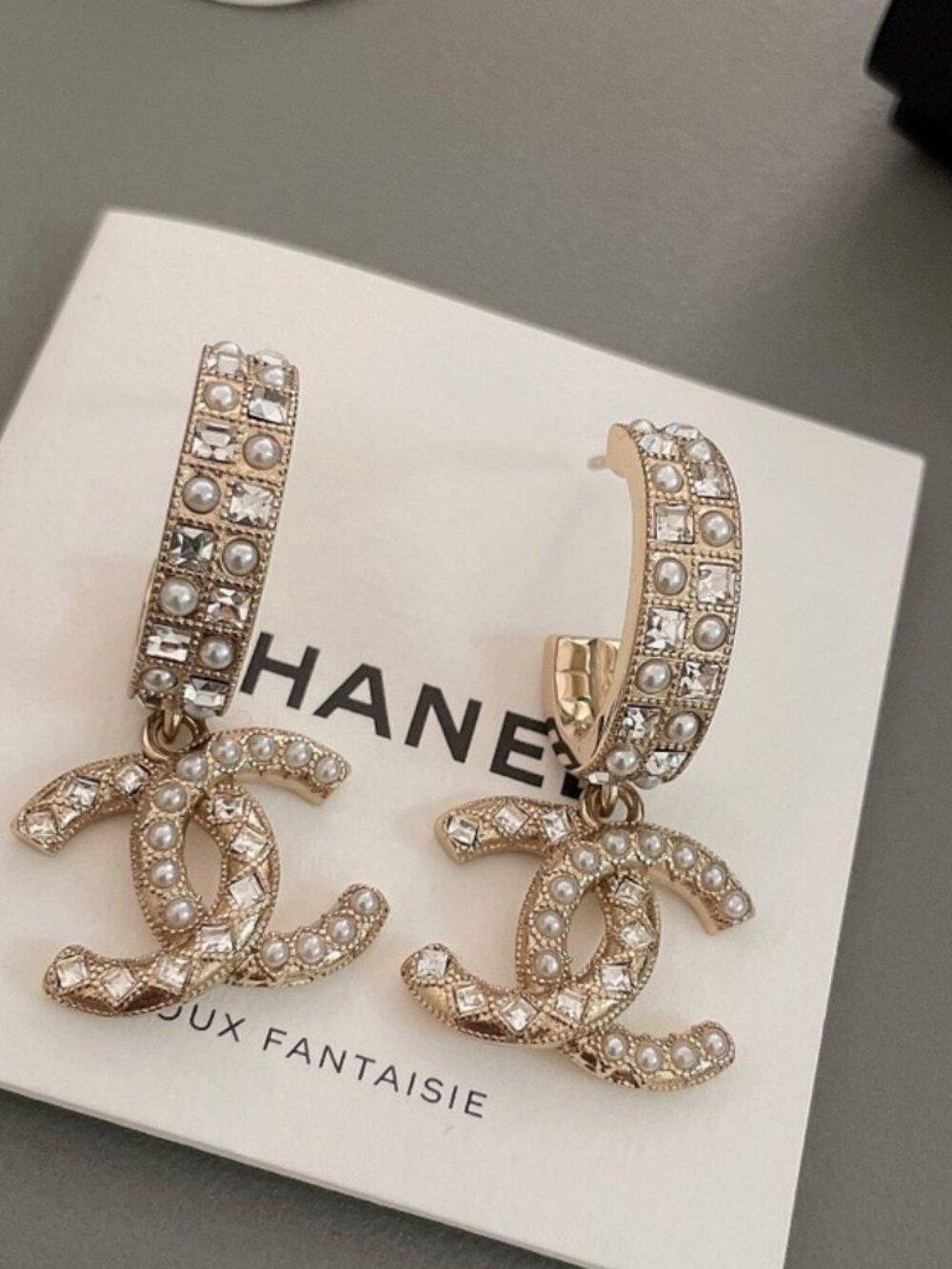 Chanel earrings - Picture 1 of 4